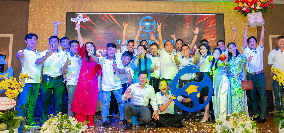 Trung tâm dạy lái xe VinaDragon